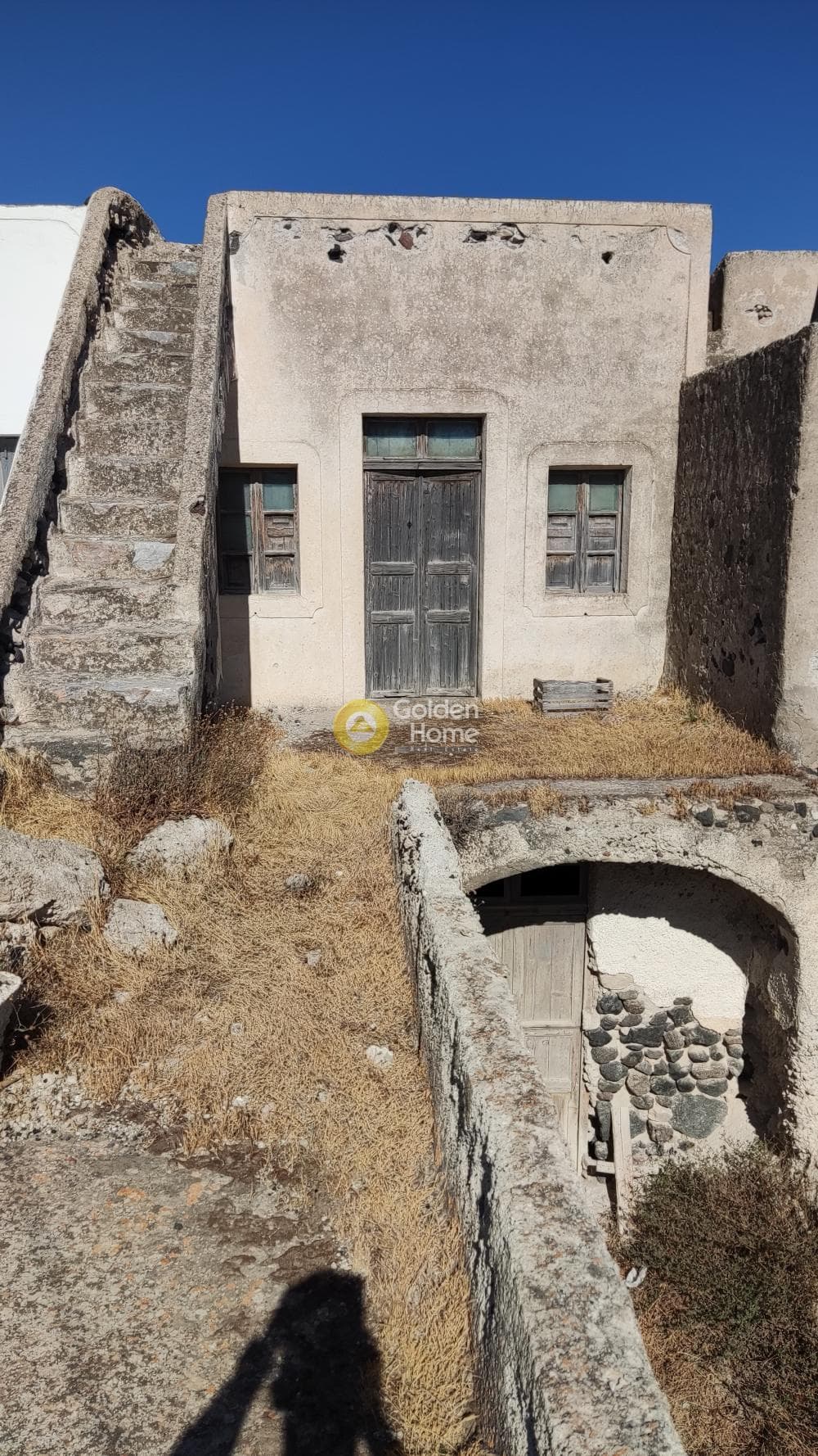 House in Kamari, Santorini — Photo 1 of 9