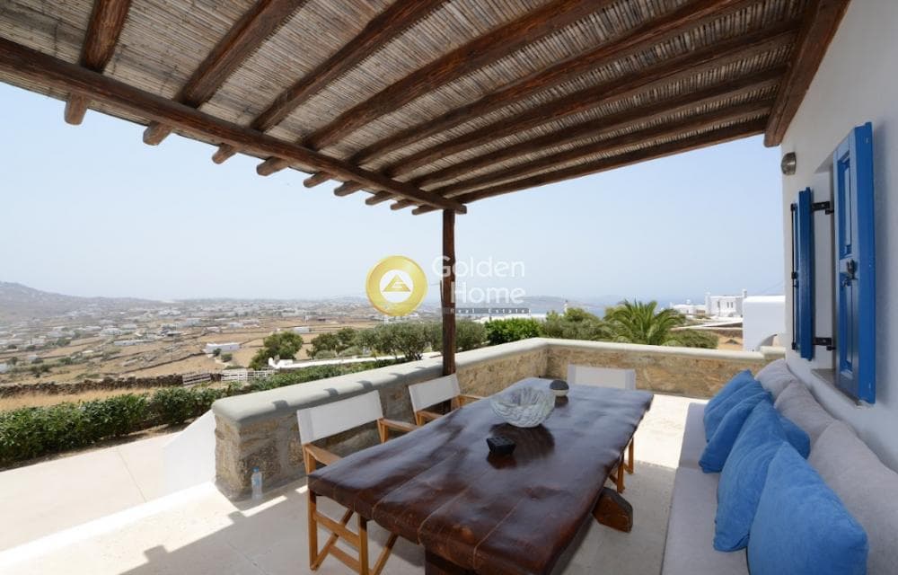 House in Klouvas, Mykonos — Photo 2 of 8