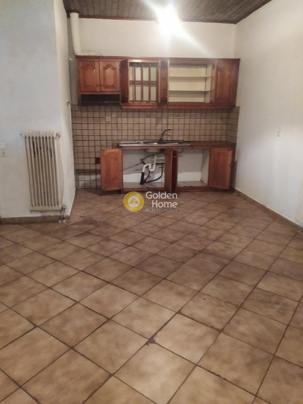 House in Center, Com. Kapandriti — Photo 3 of 6