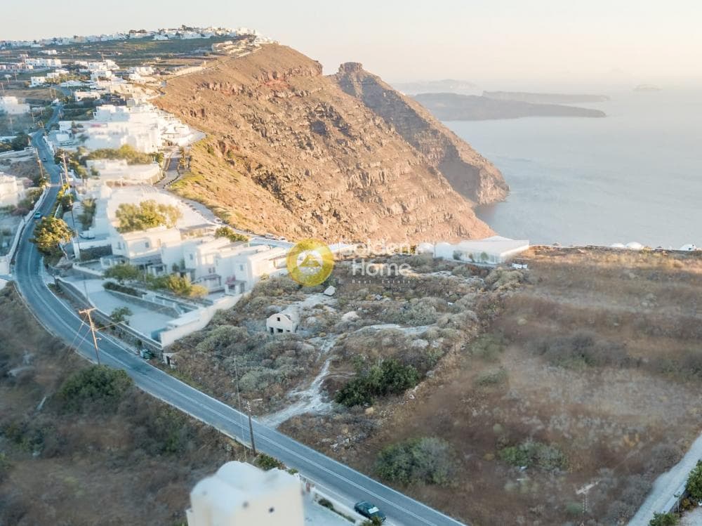 Parcel in Oia, Santorini — Photo 5 of 7