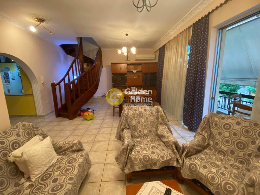 Apartment in Aspra Chomata, Nikaia — Photo 2 of 20