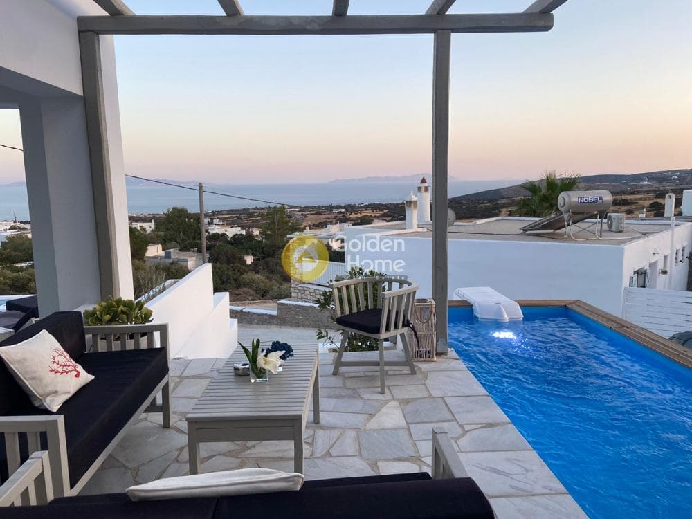 House in Aspro Chorio, Paros — Photo 1 of 14