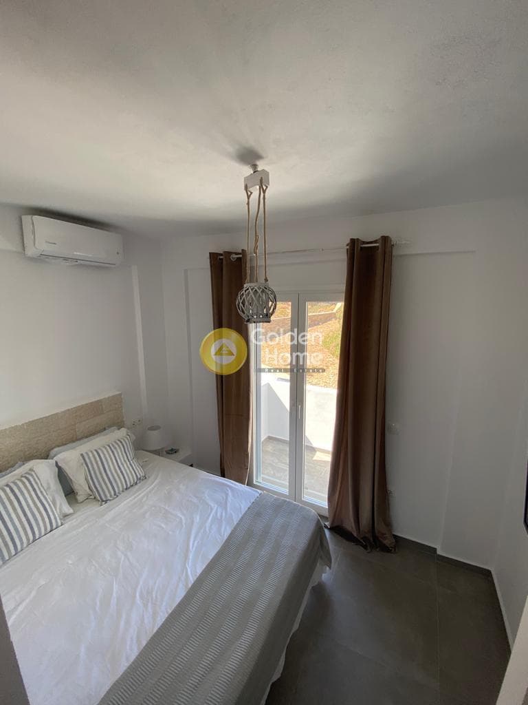 House in Aspro Chorio, Paros — Photo 13 of 14