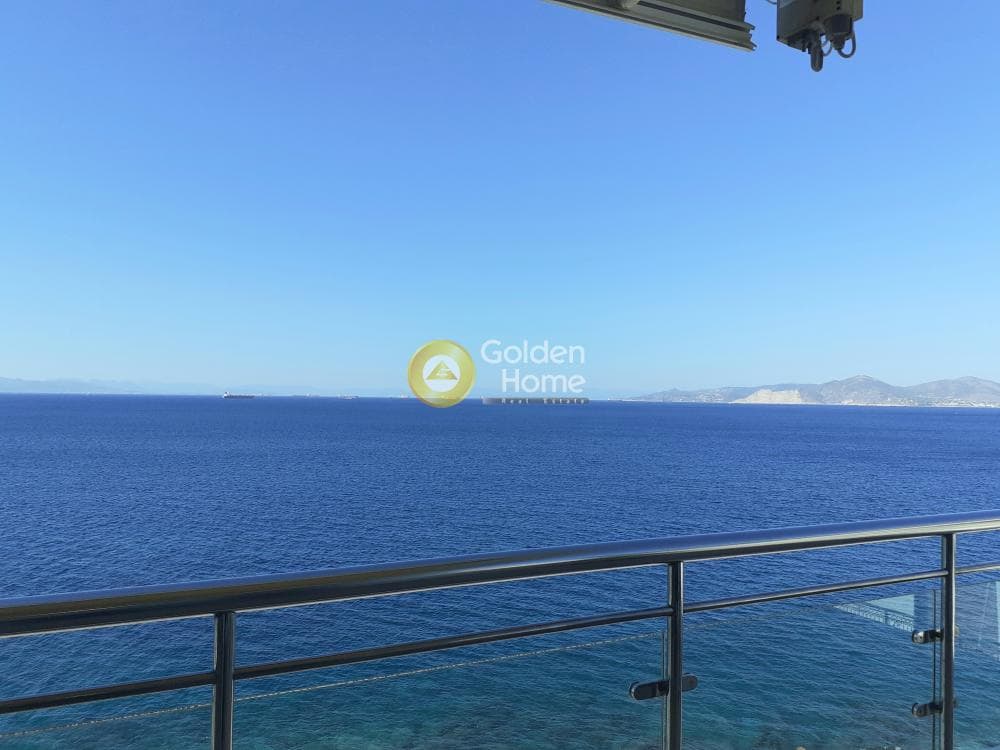 Apartment in Piraiki, Piraeus — Photo 1 of 22