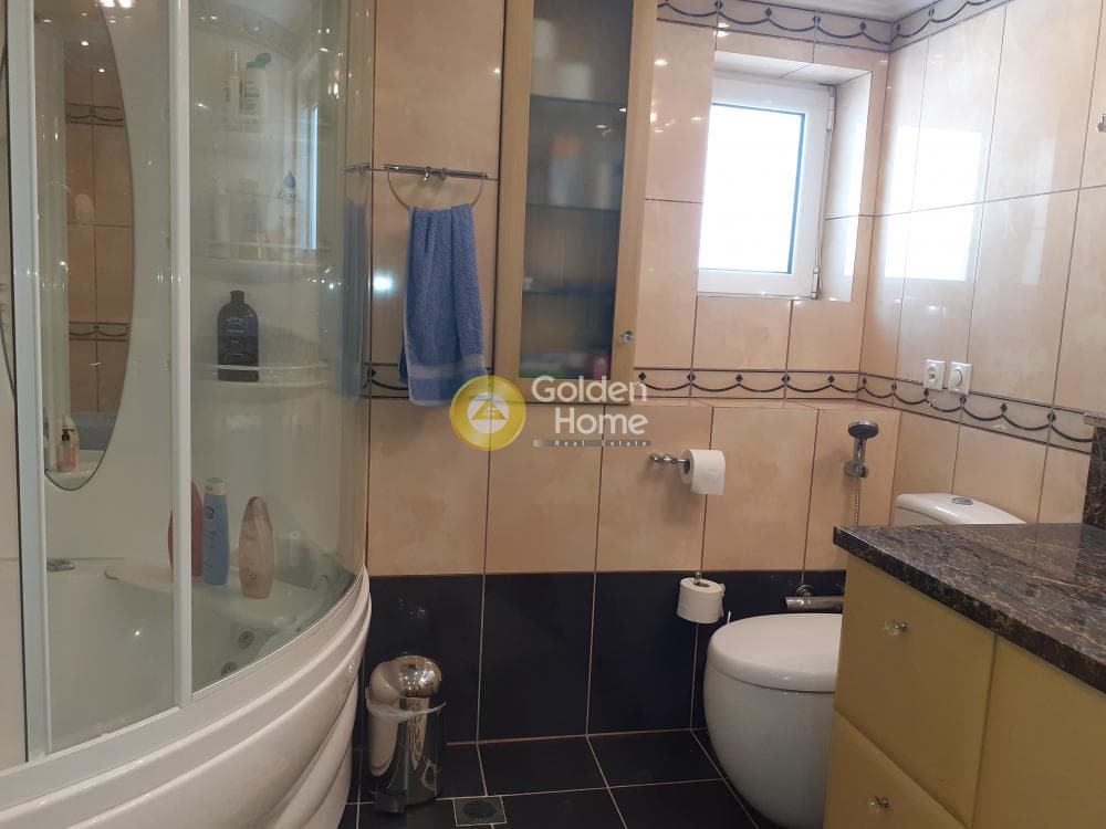 Apartment in Piraiki, Piraeus — Photo 19 of 22