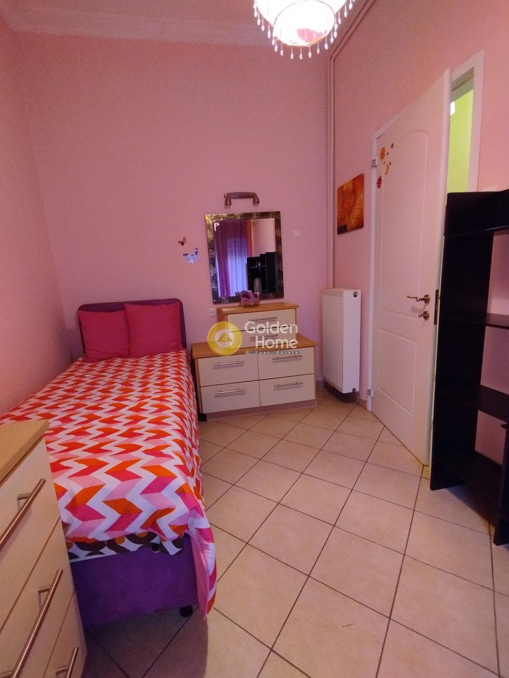 Apartment in Center, Moschato — Photo 15 of 43