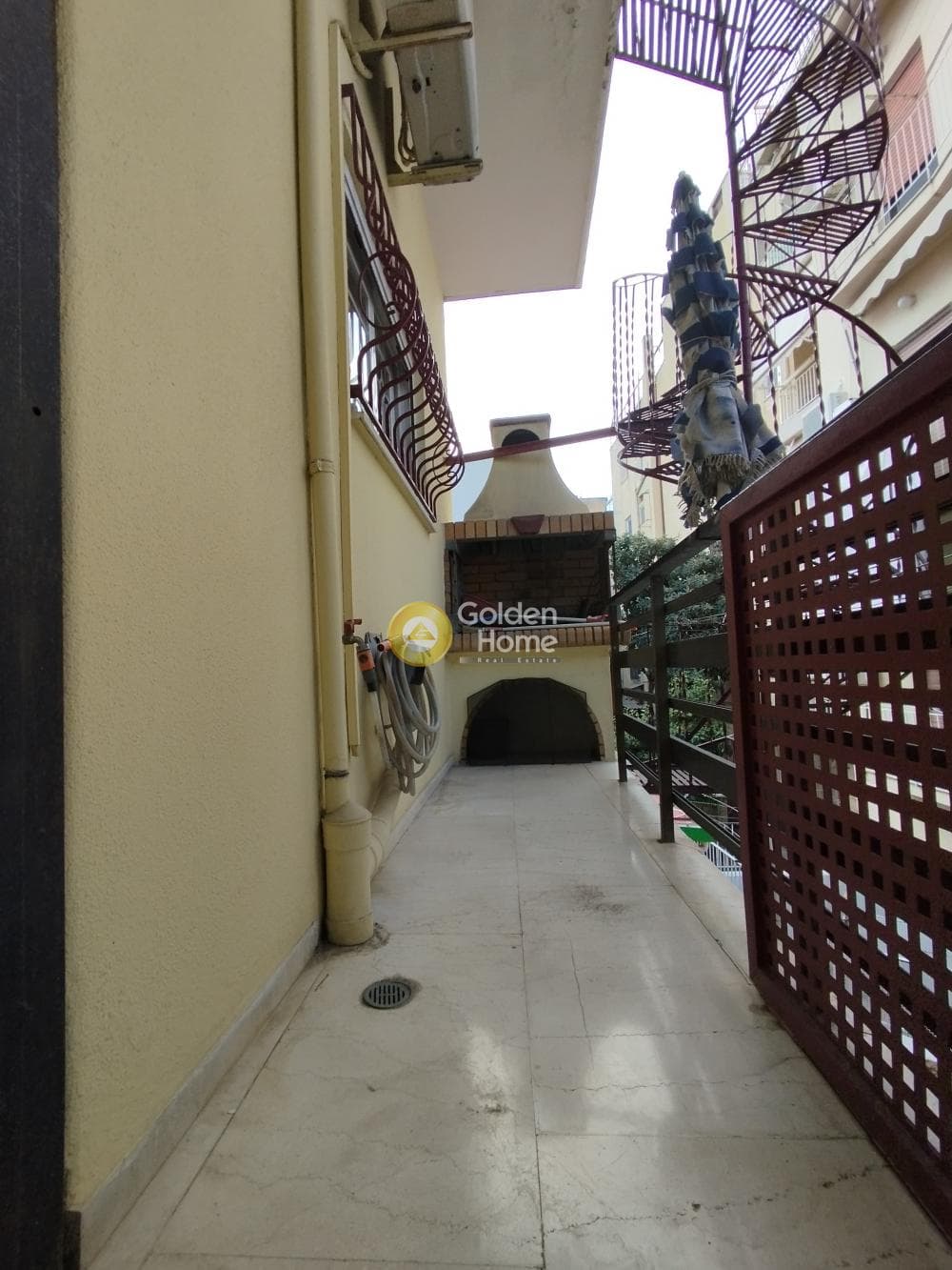 Apartment in Center, Moschato — Photo 29 of 43