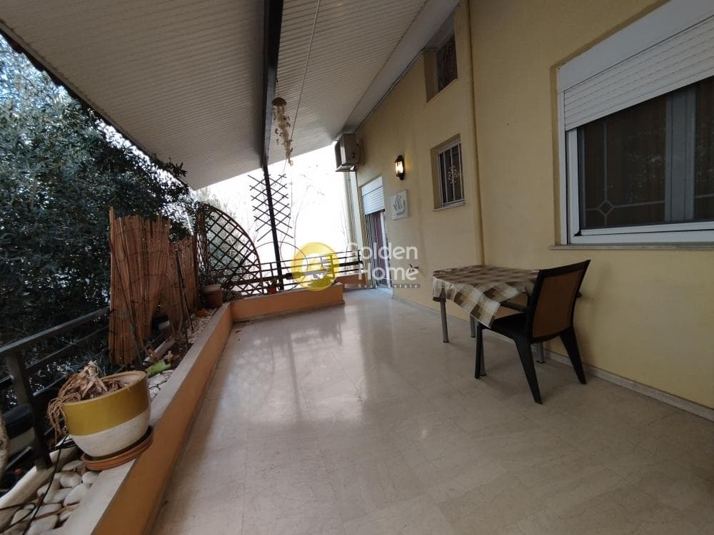 Apartment in Center, Moschato — Photo 2 of 43