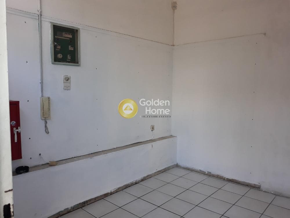 Retail Store in Center, Peristeri — Photo 6 of 9
