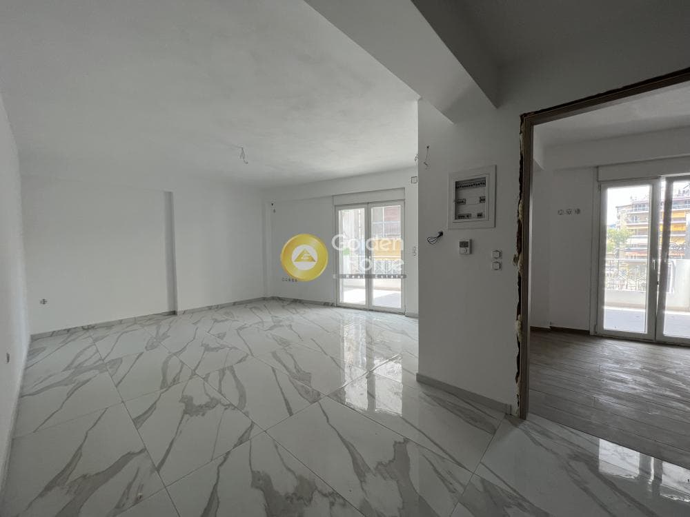 Apartment in Leof. Liosion, Attiki — Photo 1 of 11