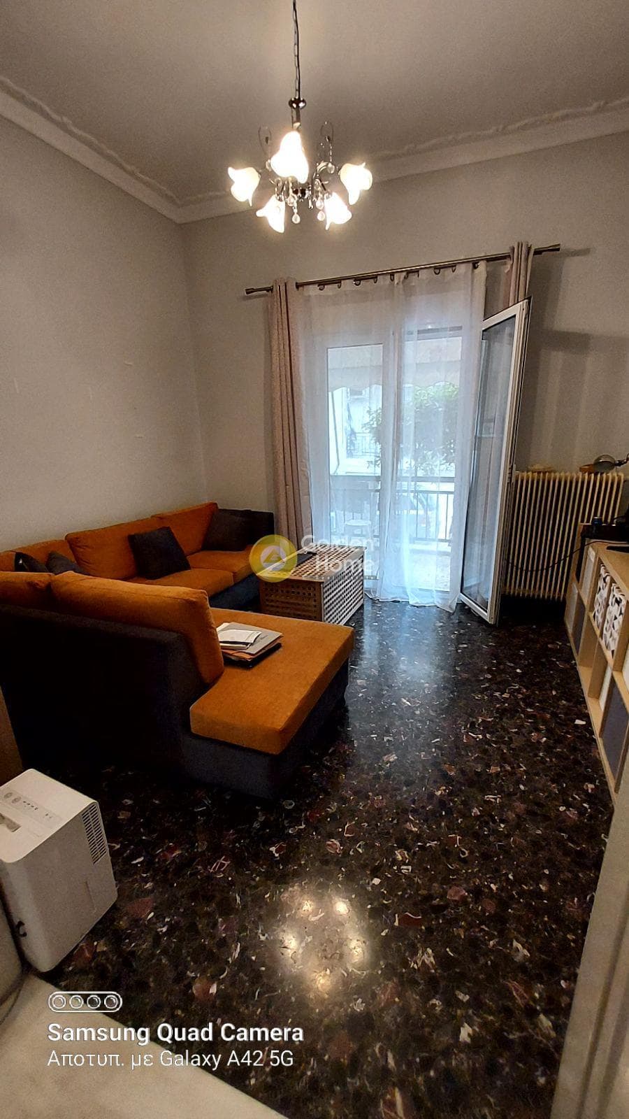 Apartment in Center, Petroupoli — Photo 1 of 4