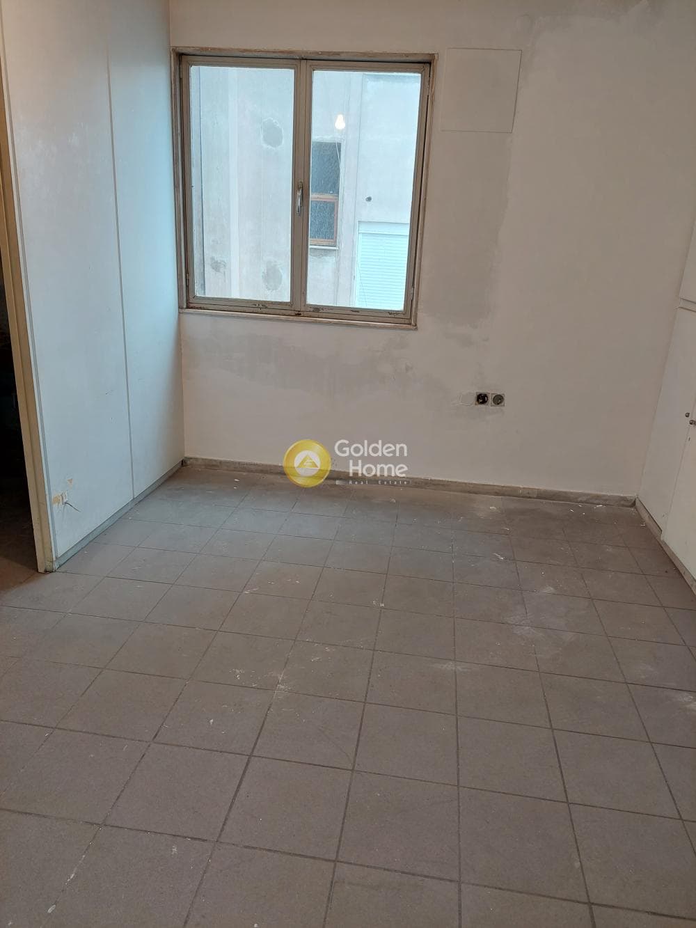 Office in Terpsithea, Piraeus — Photo 4 of 14