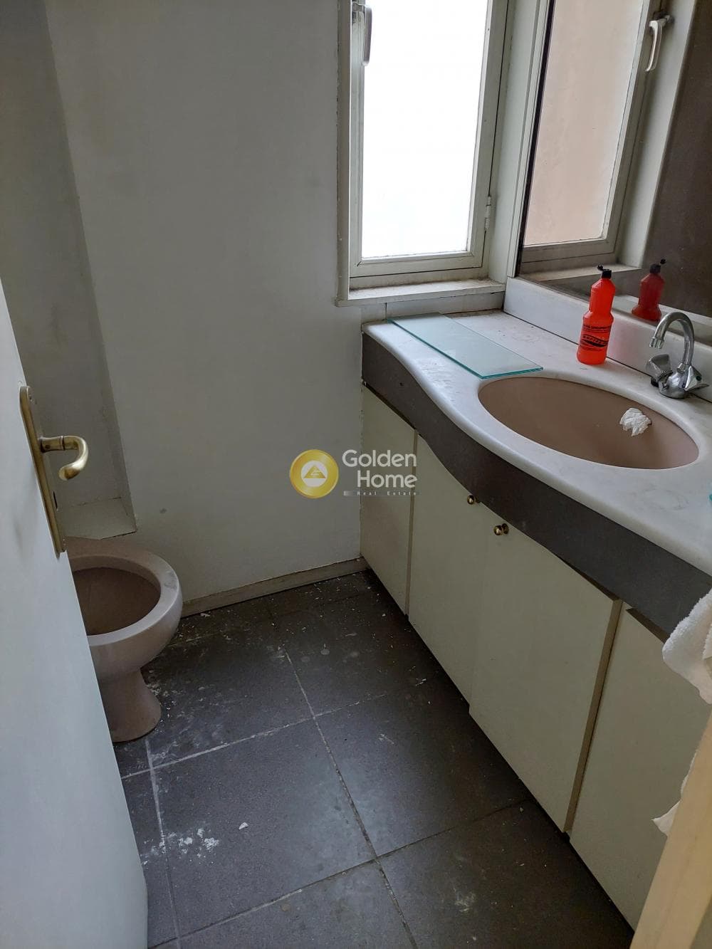 Office in Terpsithea, Piraeus — Photo 9 of 14