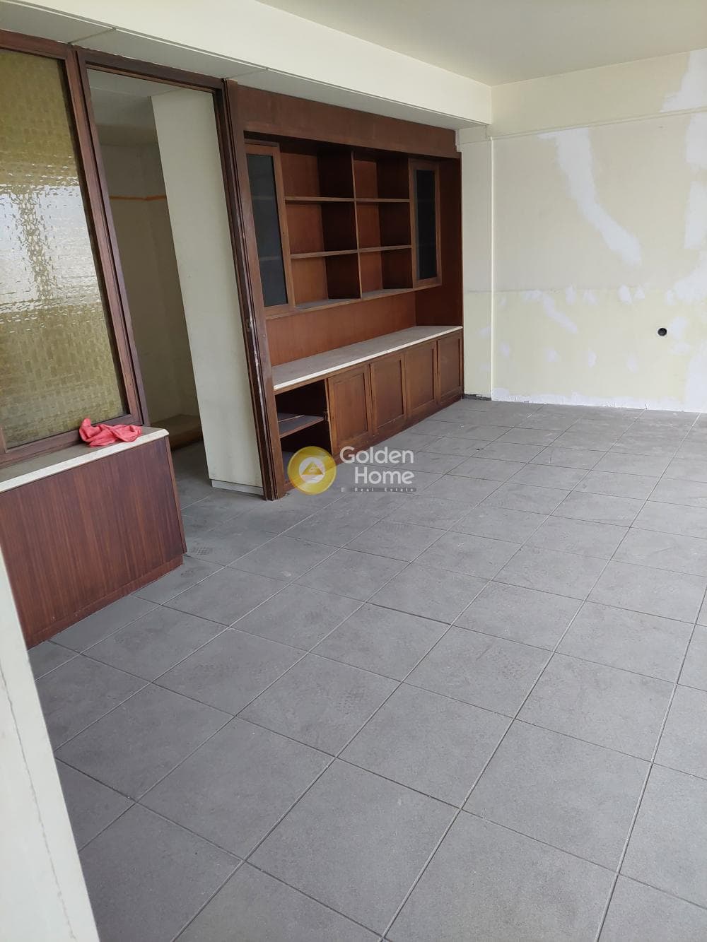 Office in Terpsithea, Piraeus — Photo 7 of 14