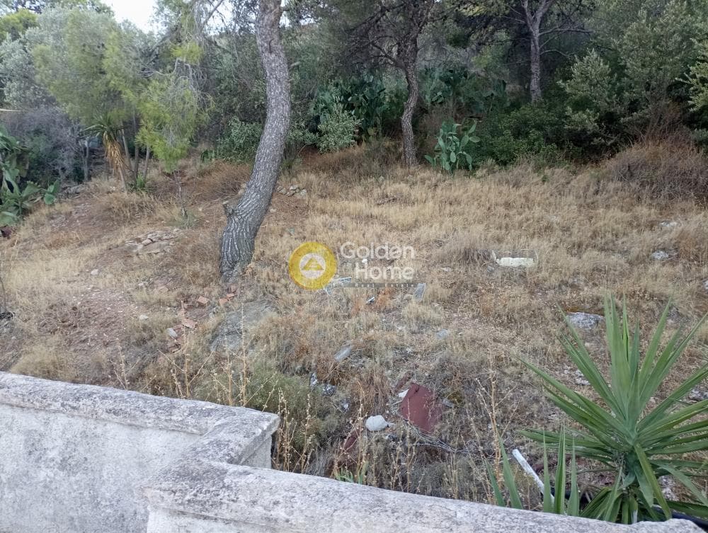 Οικόπεδο στην Καλύβια, Καλύβια Θορικού