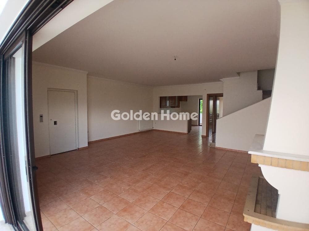 House in Center, Kifisia — Photo 24 of 25