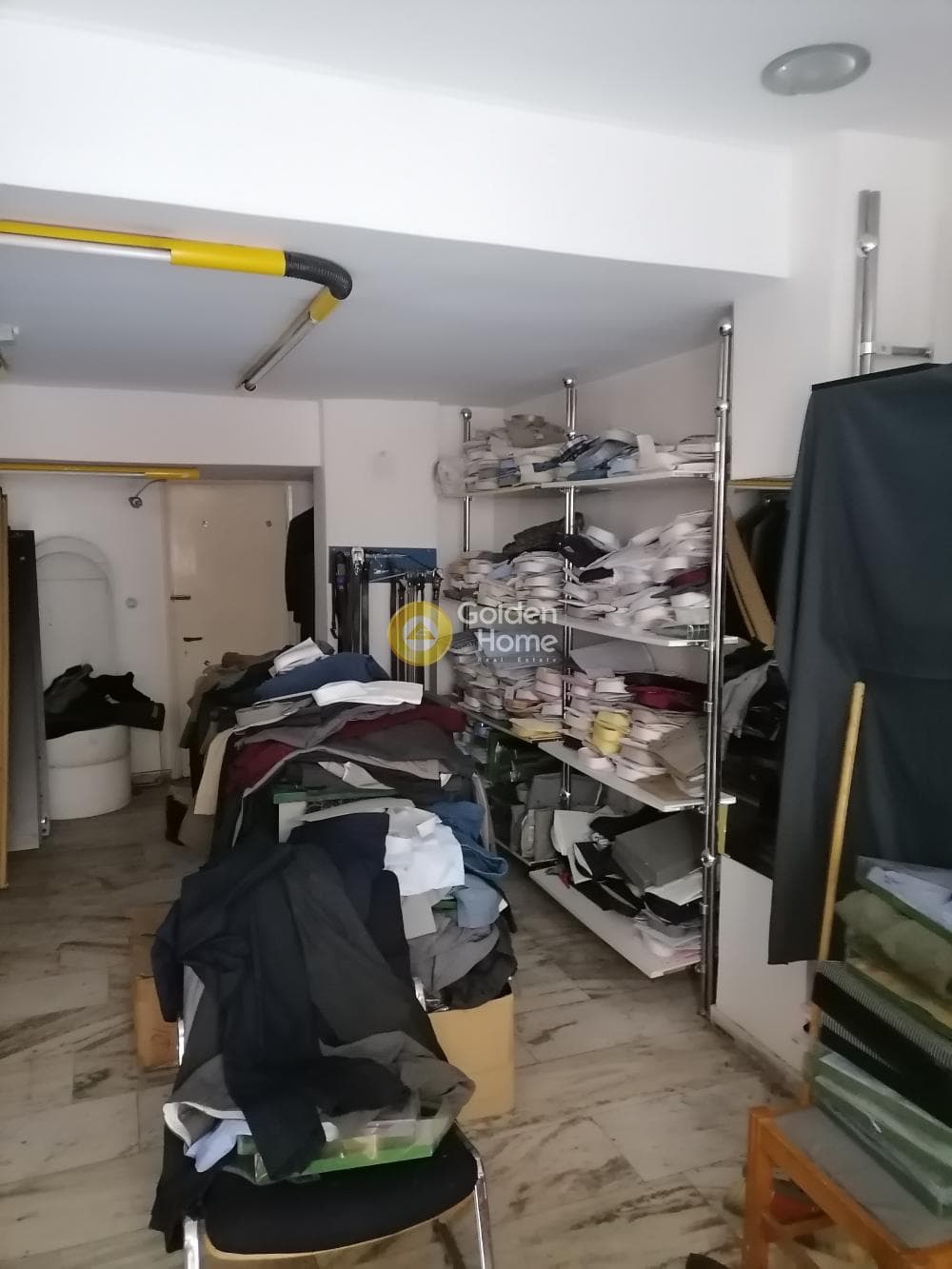 Retail Store in Stavros, Piraeus — Photo 10 of 19