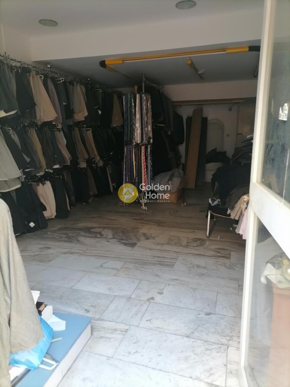 Retail Store in Stavros, Piraeus — Photo 12 of 19