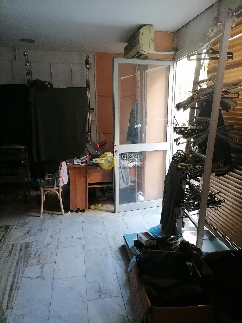 Retail Store in Stavros, Piraeus — Photo 1 of 19