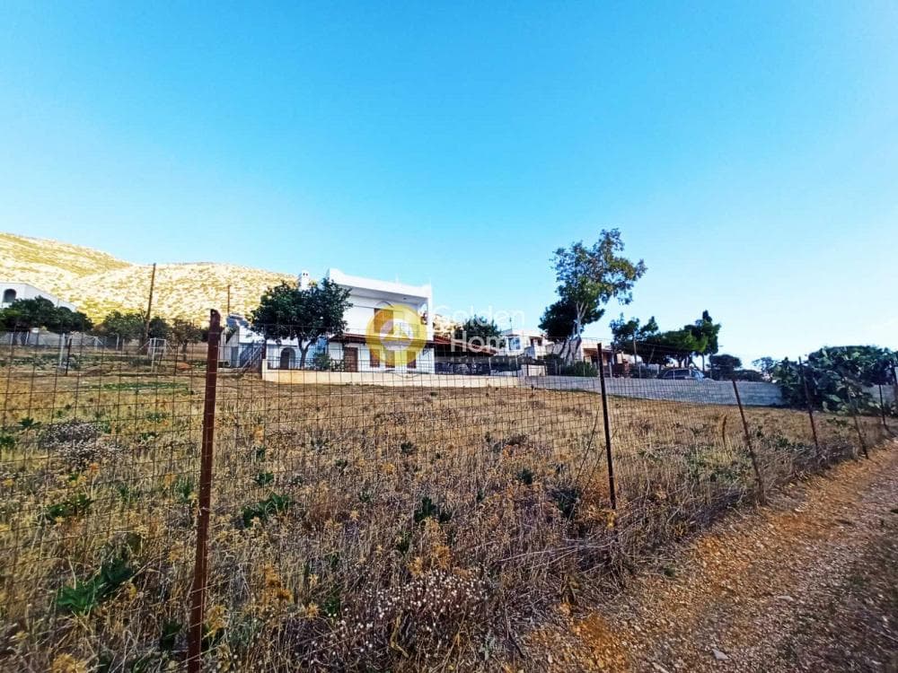 Parcel in Kalivia, Kalivia Thorikou — Photo 1 of 13