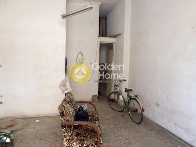 Retail Store in Agia Triada, Patra — Photo 1 of 3