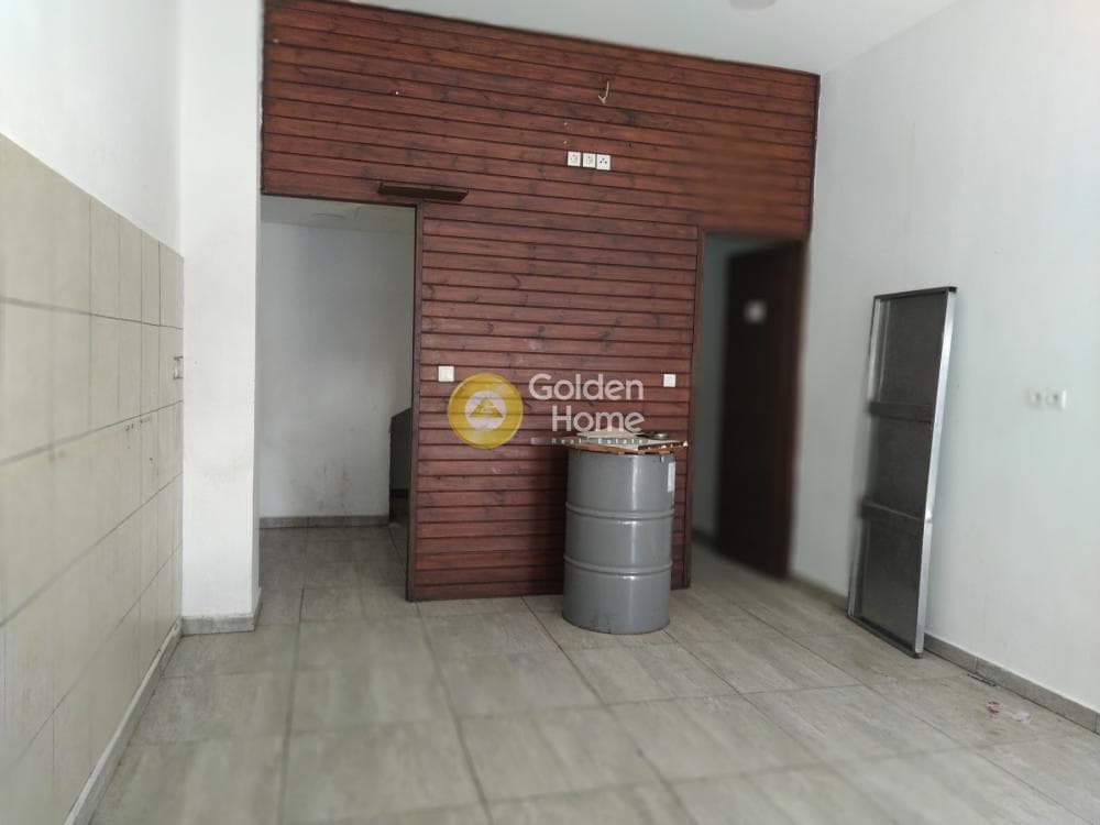Retail Store in Karava, Koridallos — Photo 3 of 5