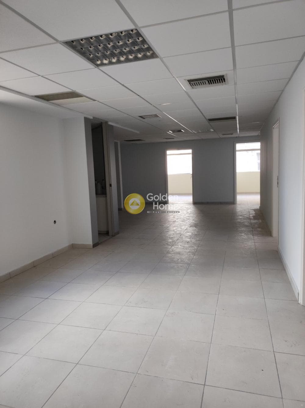 Office in Plateia Klafthmonos, Kentro — Photo 2 of 14