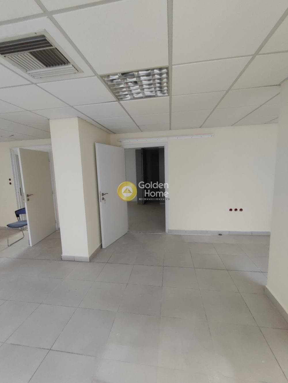 Office in Plateia Klafthmonos, Kentro — Photo 8 of 14