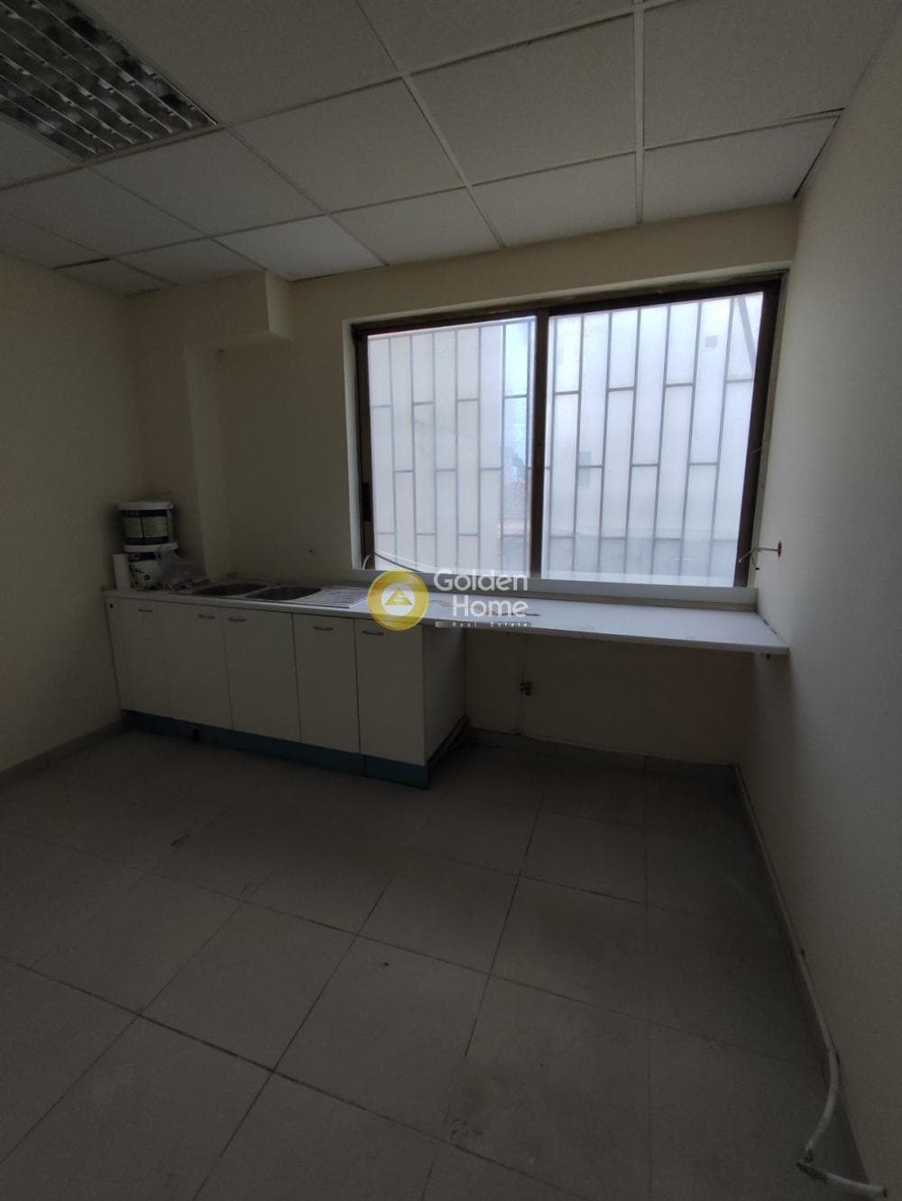 Office in Plateia Klafthmonos, Kentro — Photo 7 of 14