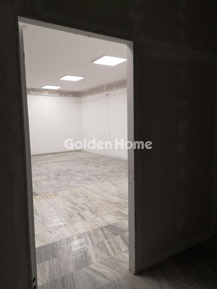 Retail Store in Ierapoli, Aigaleo — Photo 21 of 35