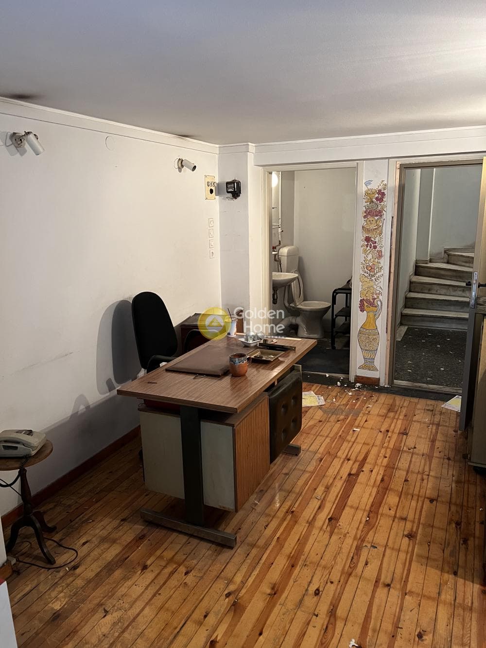 Retail Store in Omonoia, Kentro — Photo 19 of 20