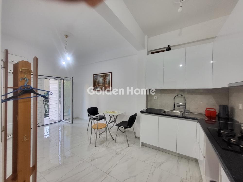 Apartment in Plateia Davaki, Kalithea — Photo 1 of 7