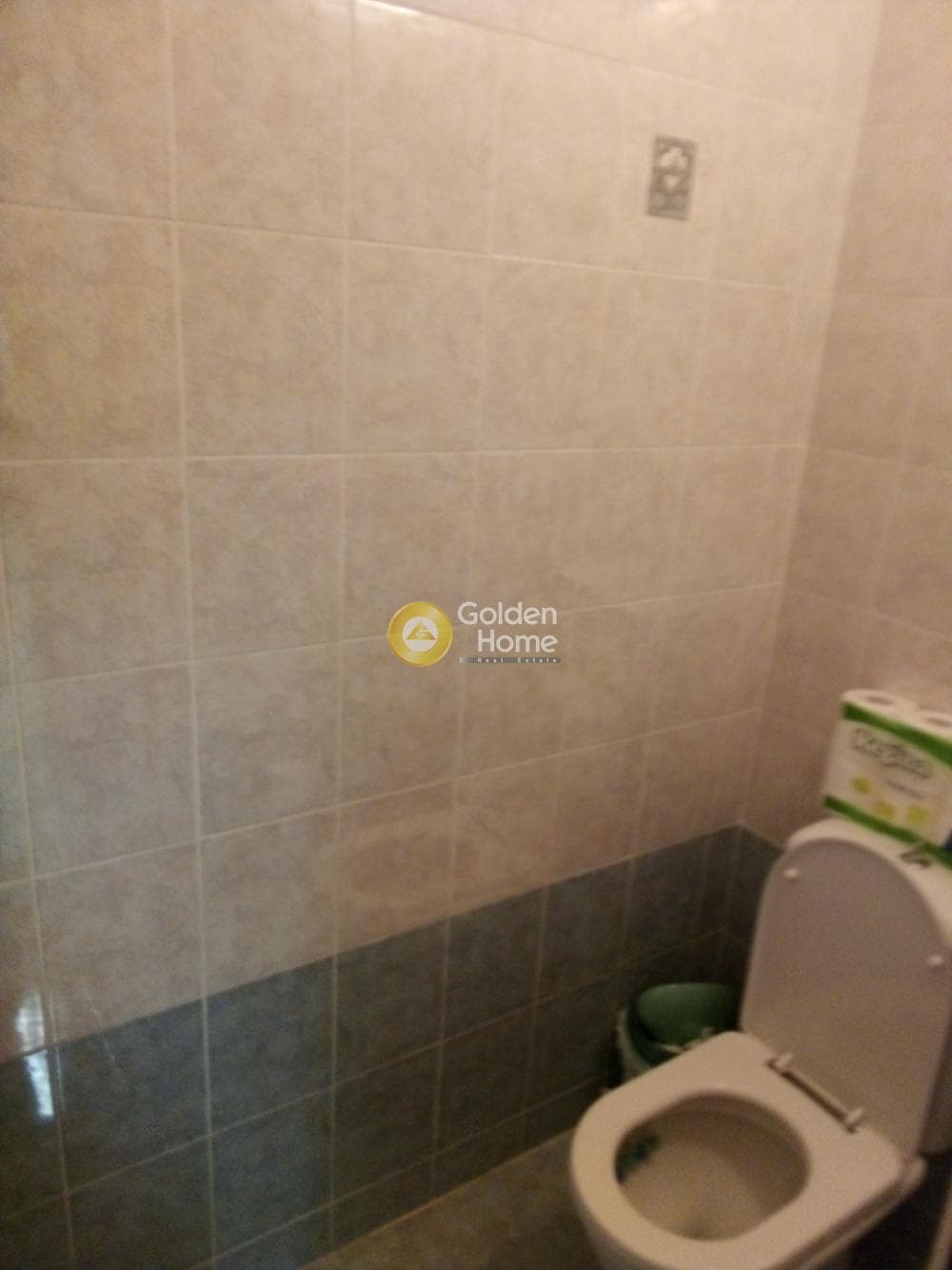 Retail Store in Eleftherias square, Koridallos — Photo 10 of 12