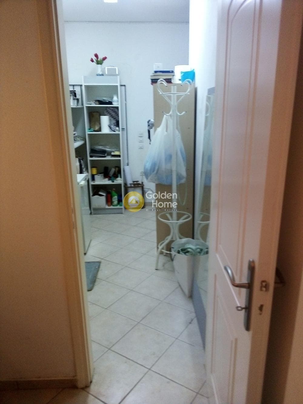 Retail Store in Eleftherias square, Koridallos — Photo 11 of 12