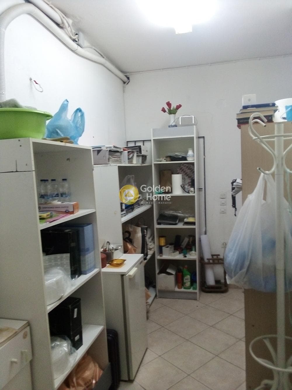 Retail Store in Eleftherias square, Koridallos — Photo 12 of 12