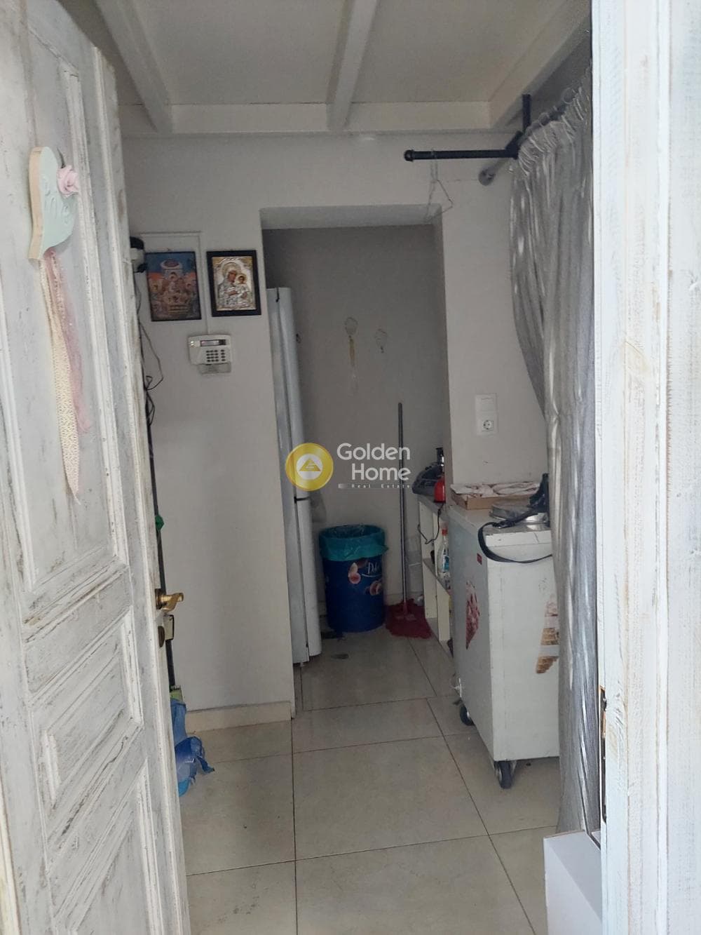 Retail Store in Palatiani, Ilion — Photo 3 of 16