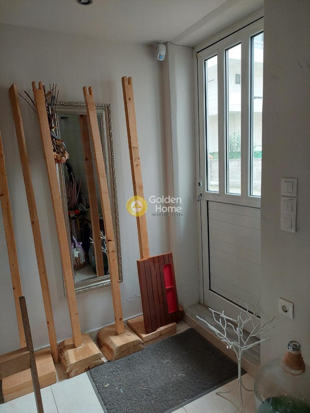 Retail Store in Palatiani, Ilion — Photo 16 of 16