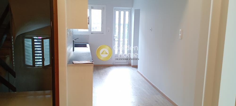 Apartment in Agia Varvara, Chalandri — Photo 2 of 10