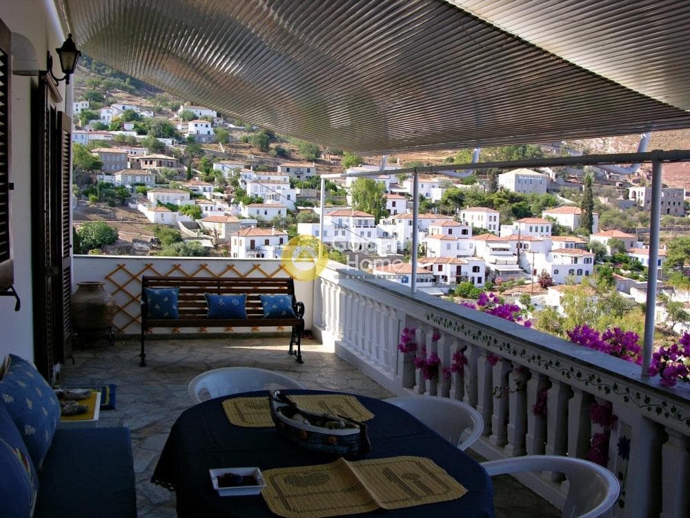 House in Moni Agias Efpraxias, Hydra — Photo 17 of 30