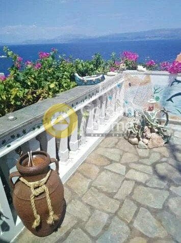 House in Moni Agias Efpraxias, Hydra — Photo 27 of 30