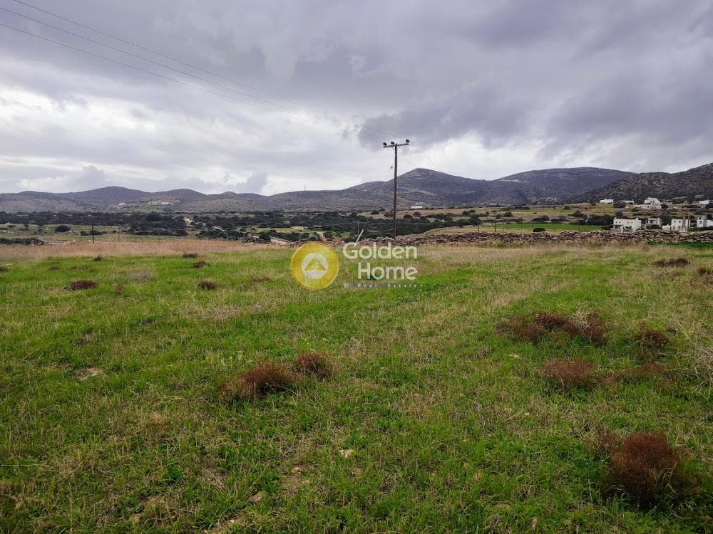 Building Plot in Aspro Chorio, Paros