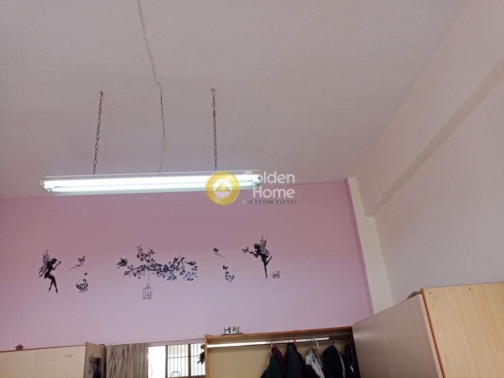 Retail Store in Lioumi, Aigaleo — Photo 2 of 6