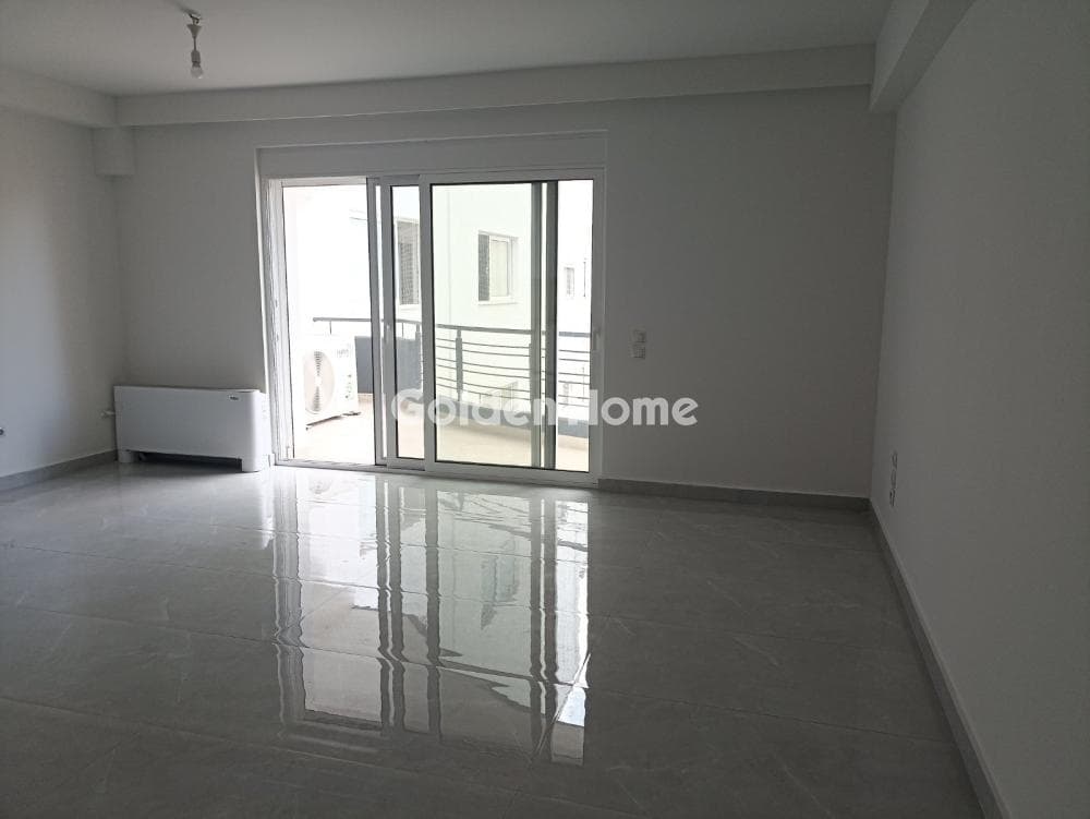 Apartment in Stathmos, Attiki — Photo 2 of 8