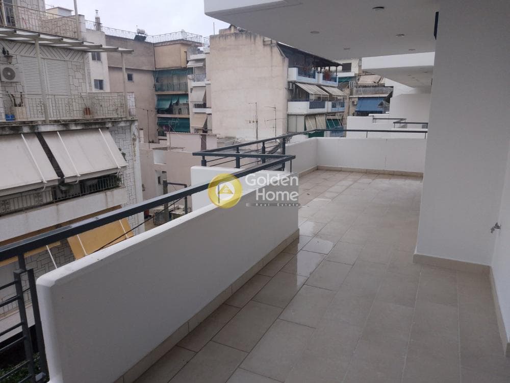 Apartment in Stathmos, Attiki — Photo 1 of 10