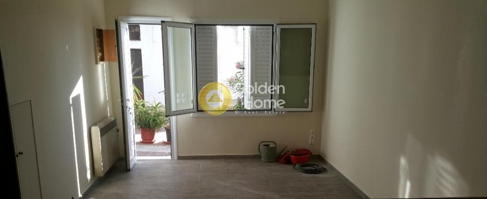 House in Center, Rafina — Photo 2 of 30