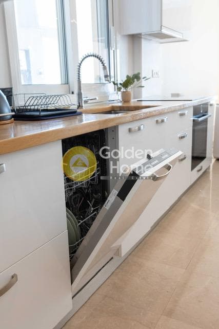 Apartment in Piraiki, Piraeus — Photo 20 of 37