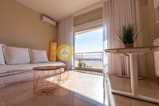 Apartment in Piraiki, Piraeus — Photo 29 of 37