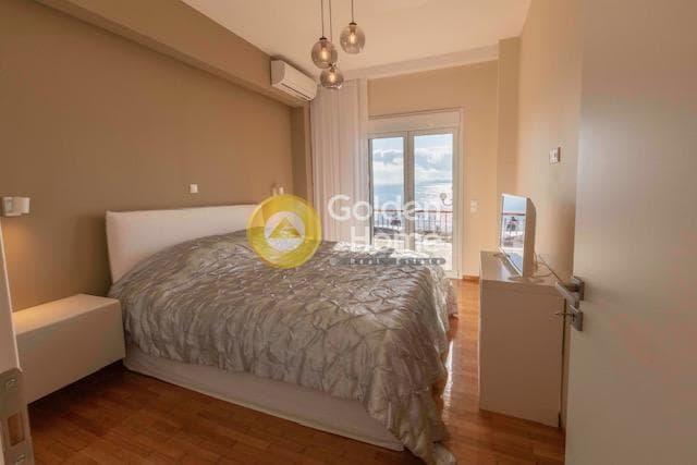 Apartment in Piraiki, Piraeus — Photo 36 of 37