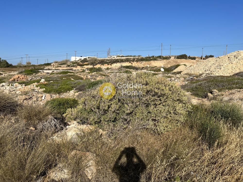 Parcel in Naousa, Paros — Photo 1 of 2