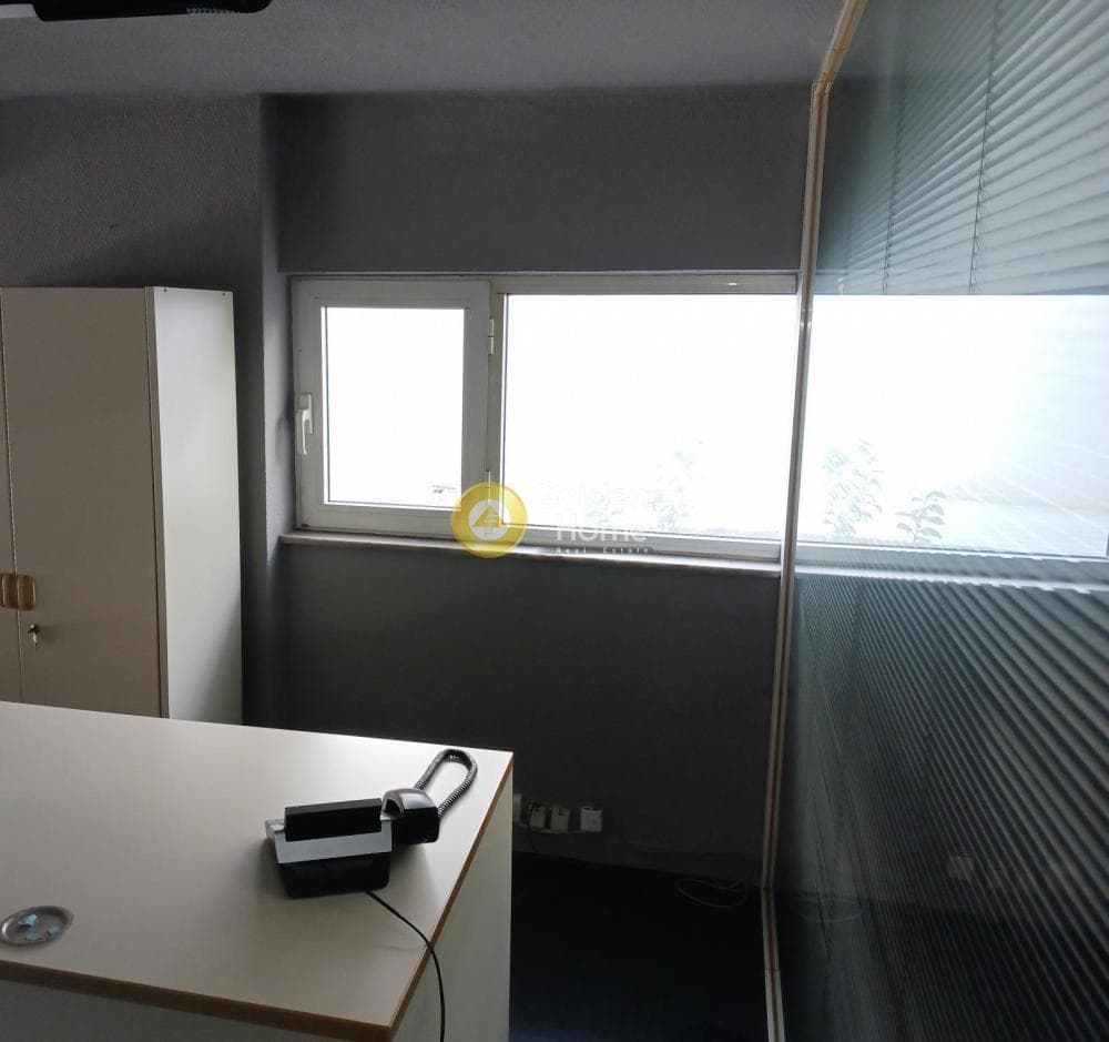 Retail Store in Lofos Germanou, Ilioupoli — Photo 8 of 11